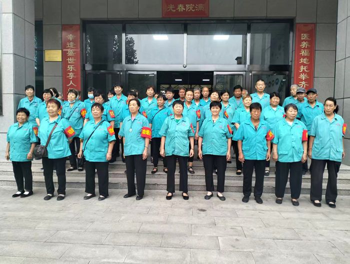 员工在学习“文化自信，民族复兴”